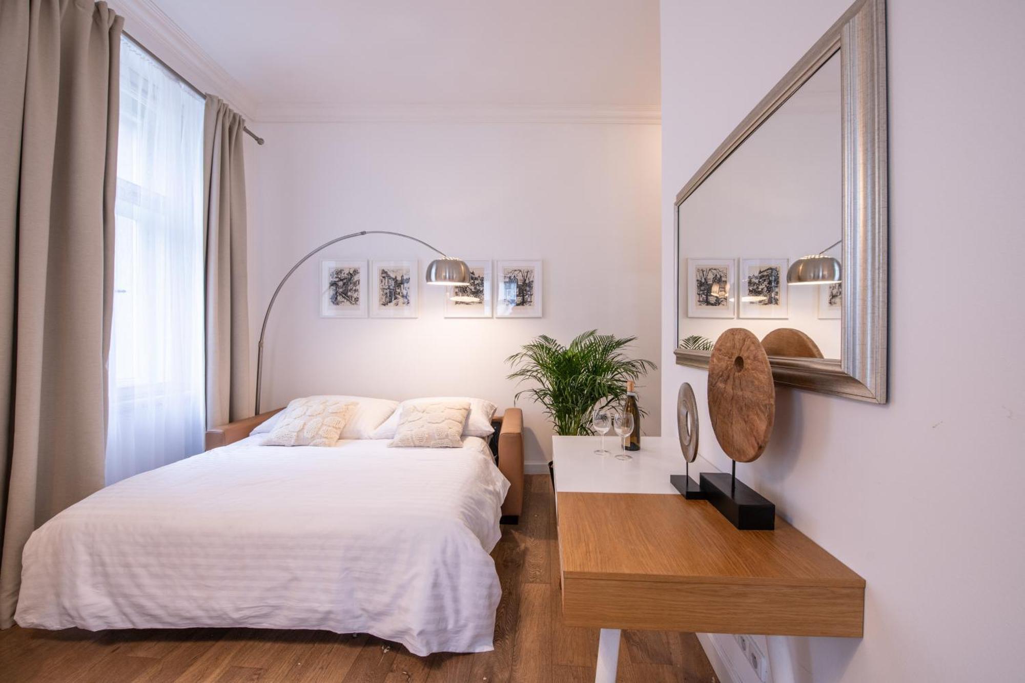 Modern Downtown Apt - Renovated, On Ideal Location Prague Extérieur photo
