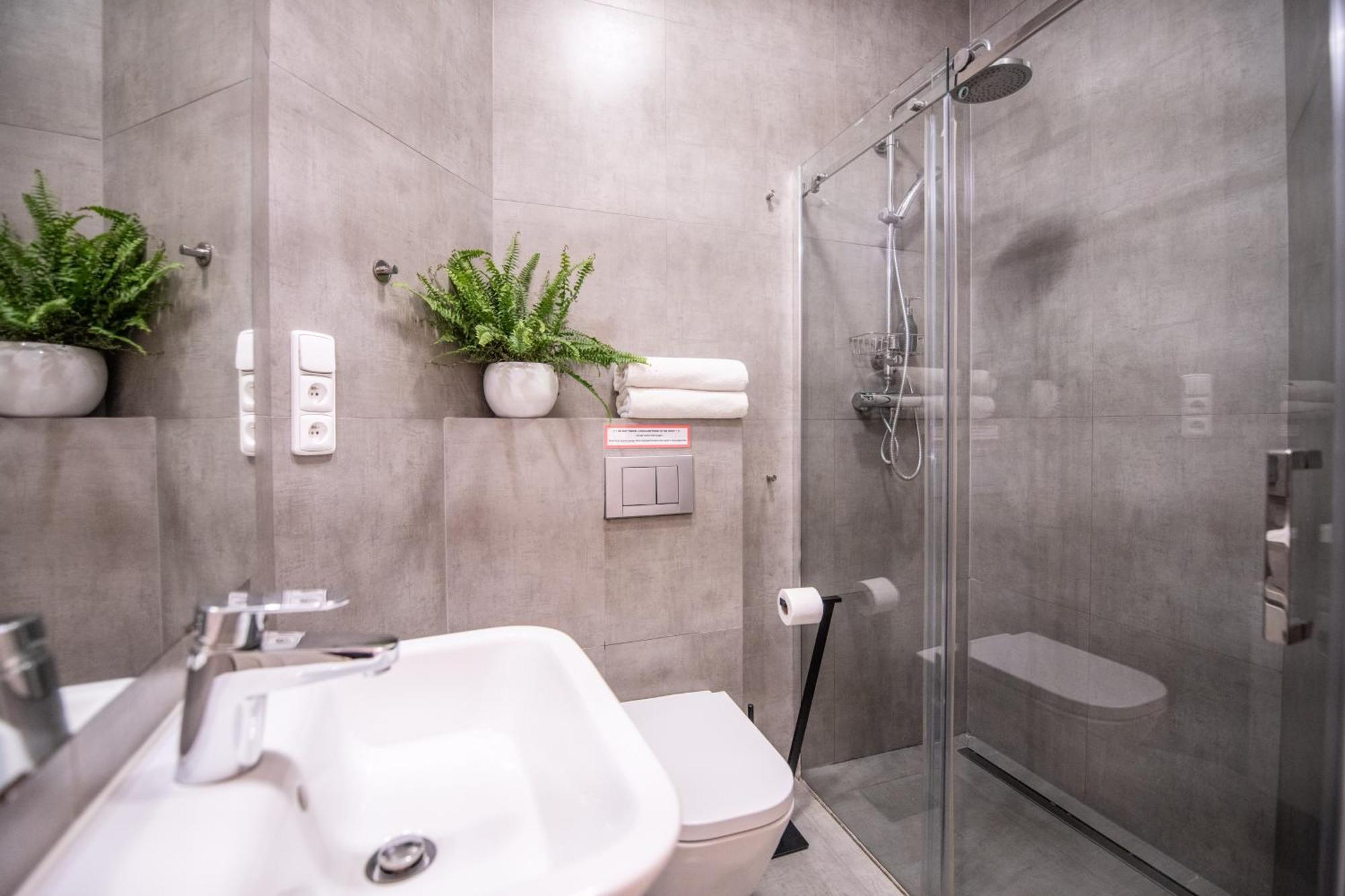 Modern Downtown Apt - Renovated, On Ideal Location Prague Extérieur photo