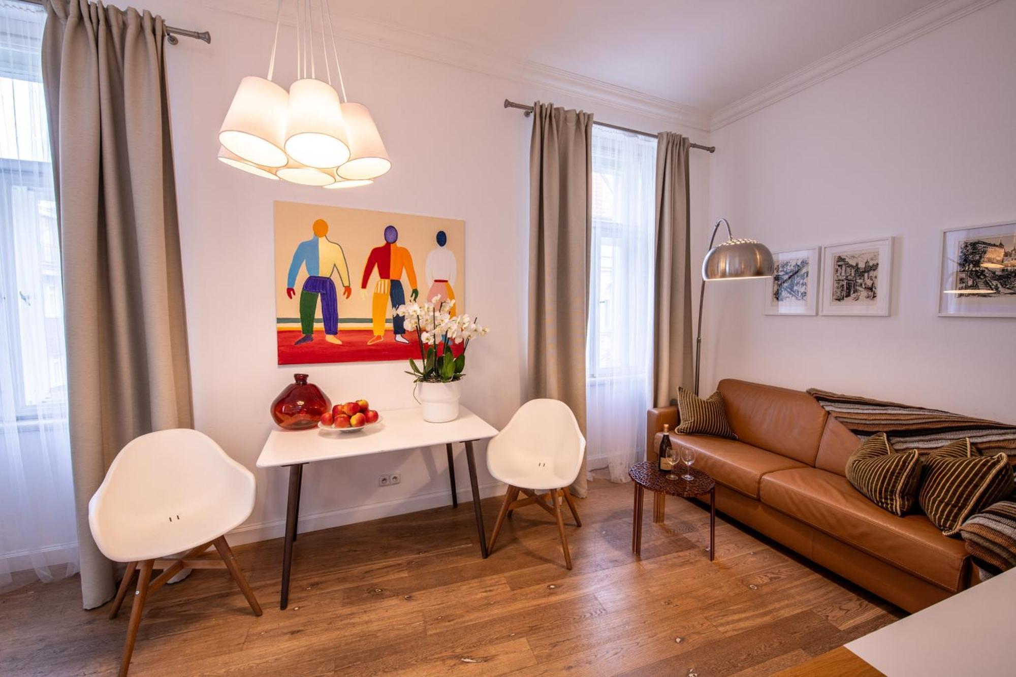 Modern Downtown Apt - Renovated, On Ideal Location Prague Extérieur photo