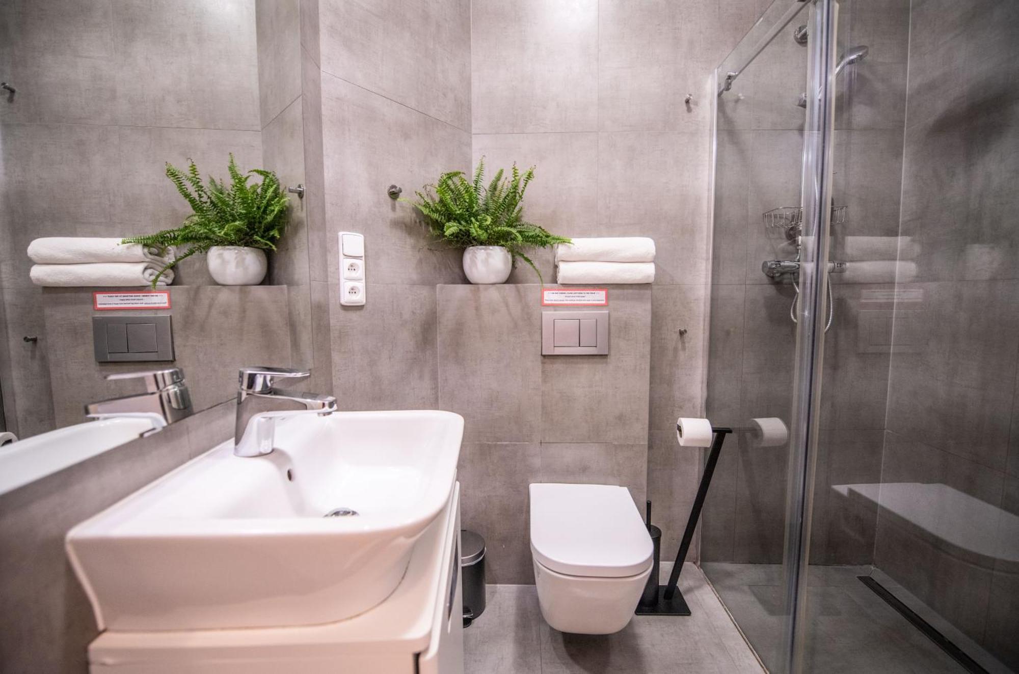 Modern Downtown Apt - Renovated, On Ideal Location Prague Extérieur photo
