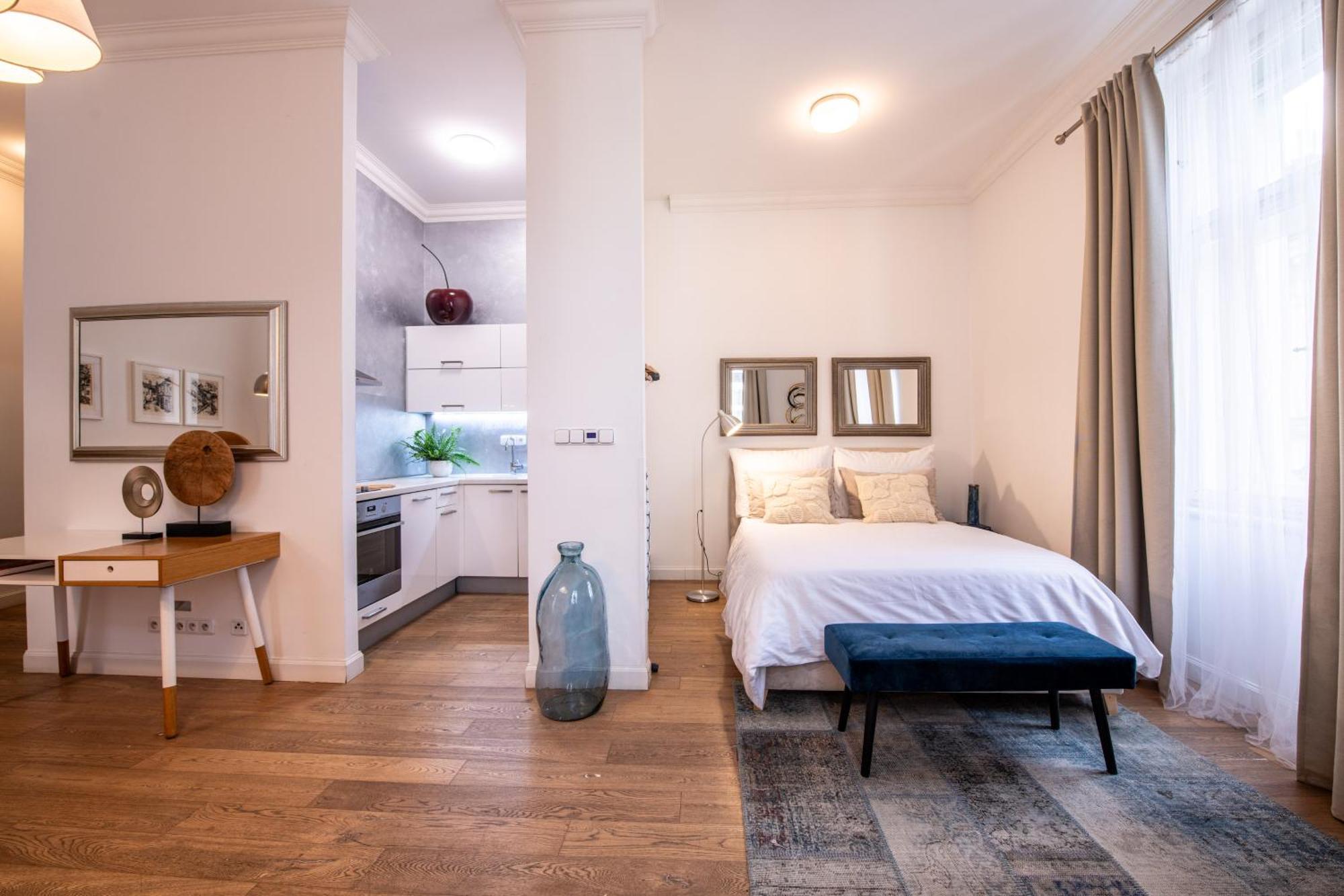 Modern Downtown Apt - Renovated, On Ideal Location Prague Extérieur photo