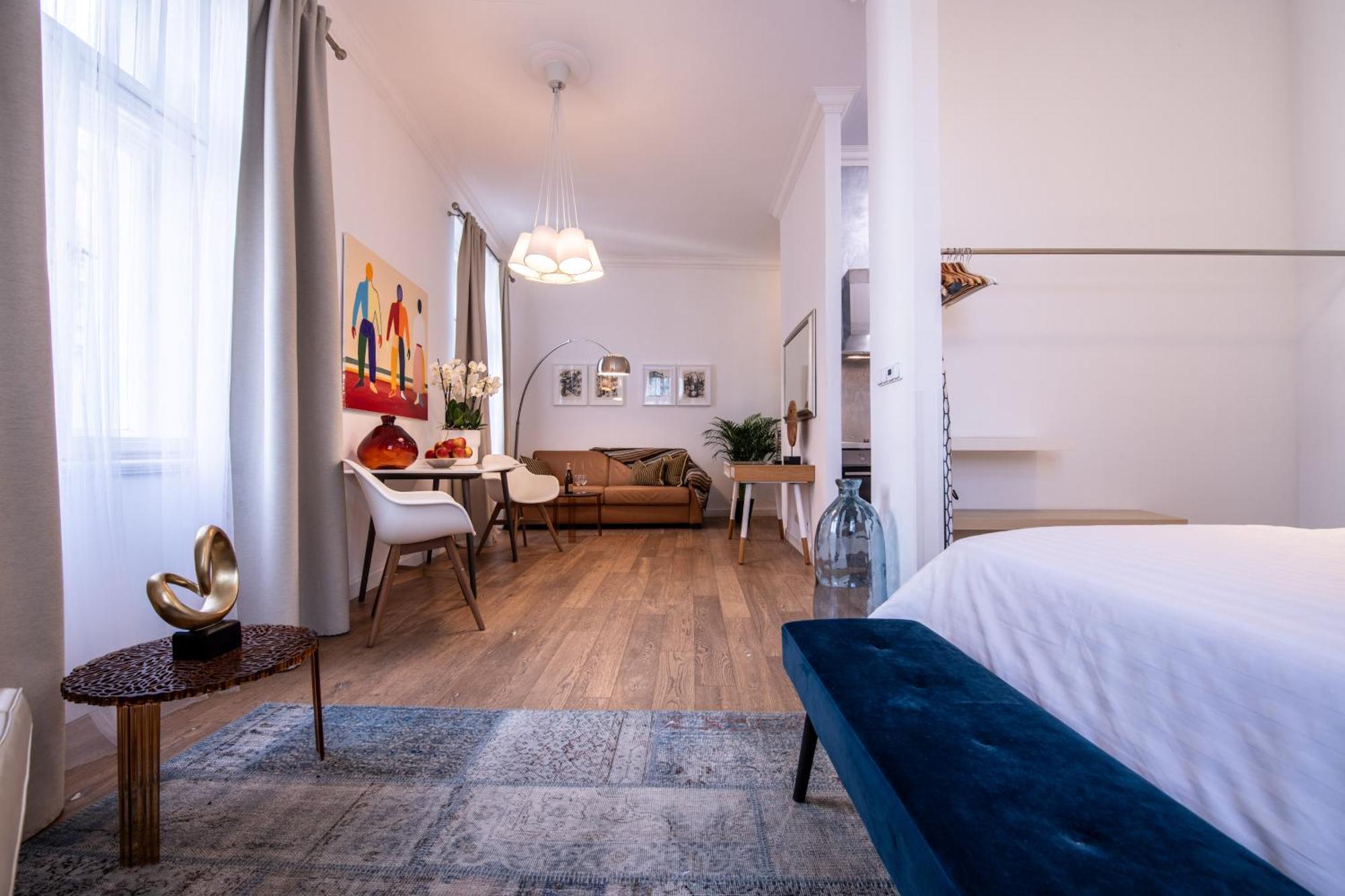 Modern Downtown Apt - Renovated, On Ideal Location Prague Extérieur photo